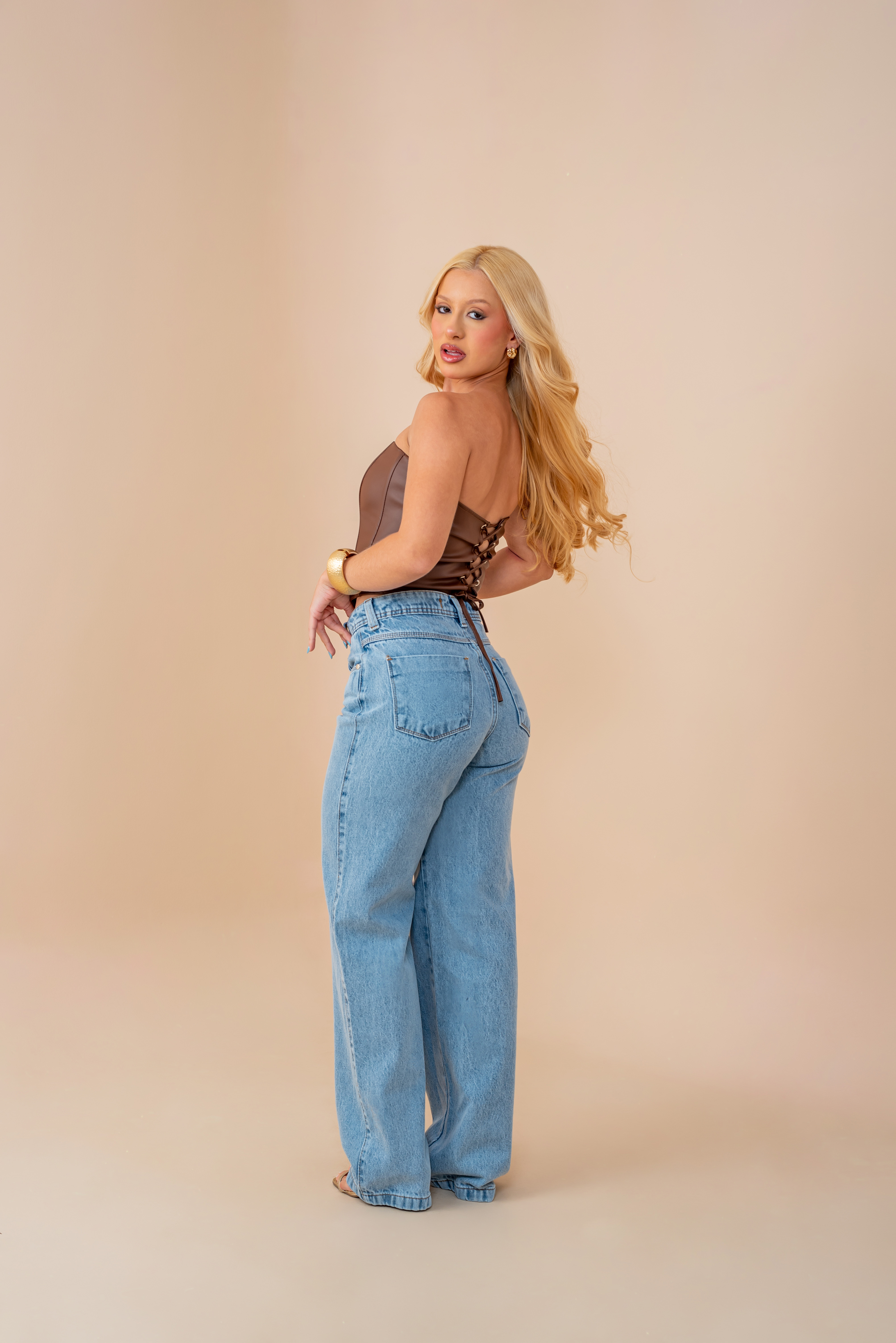 Conjunto corset e calça jeans